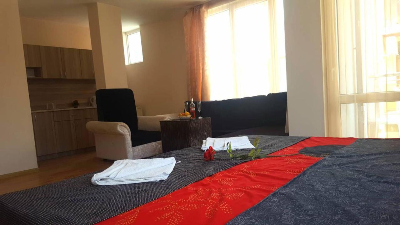 Family Hotel Solar Central 阳光海滩 外观 照片