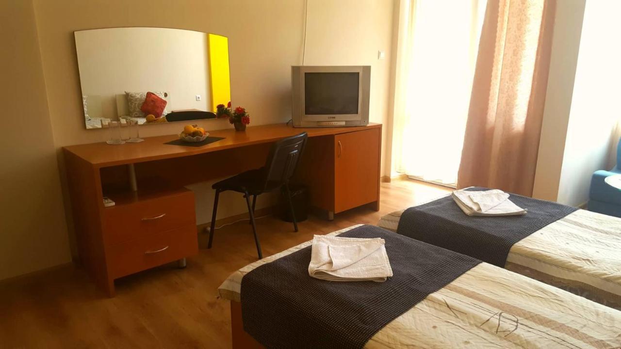 Family Hotel Solar Central 阳光海滩 外观 照片